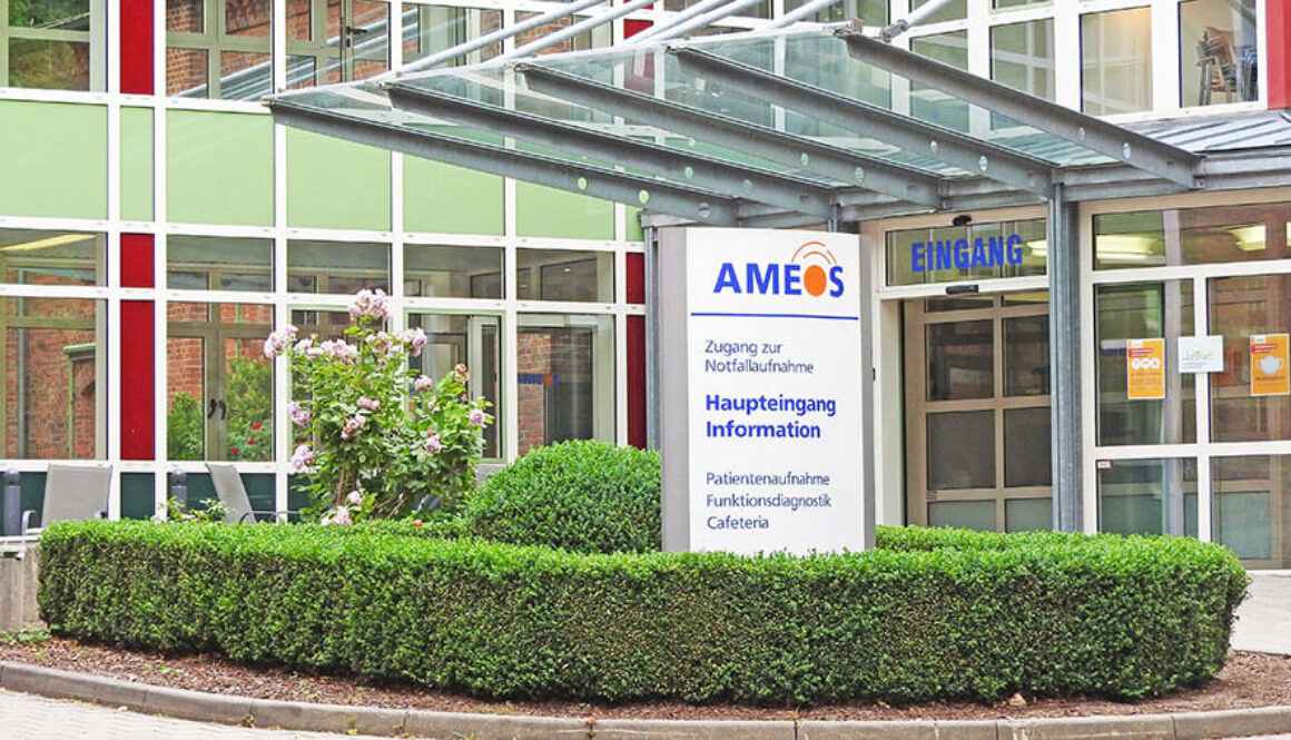 wejście do budynku kliniki Ameos Ueckermunde